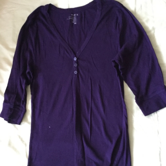 Woman Old Navy Shirt V-Neck - Picture 1 of 8